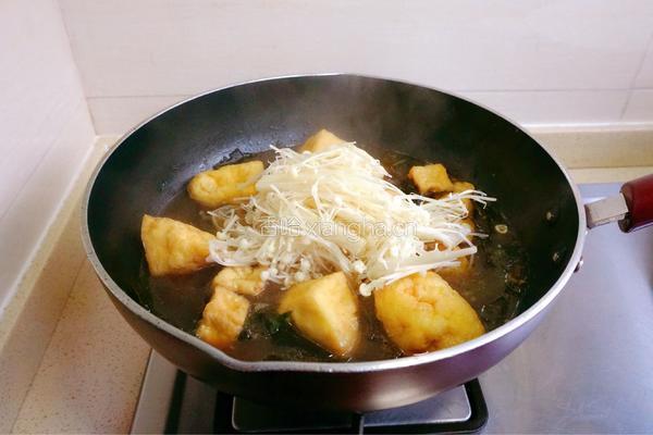牛尾裙带金针菇豆泡汤的做法图解6