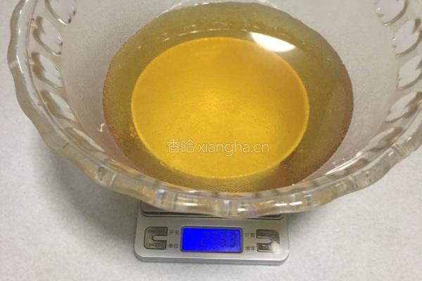 红豆沙月饼的做法图解1