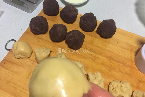 红豆沙月饼的做法图解9