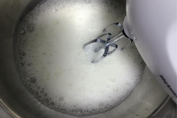 戚风蛋糕的做法图解5