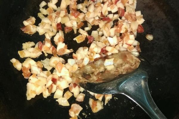 五花肉焖饭的做法图解2