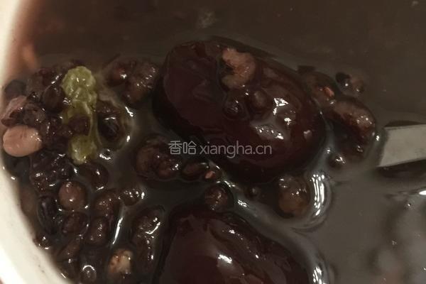 黑米粥的做法图解4