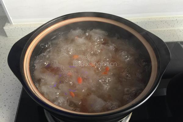 桃胶银耳羹的做法图解8