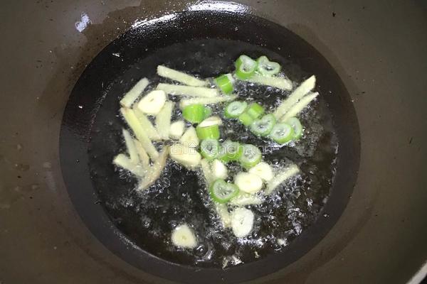 干锅肥肠的做法图解10