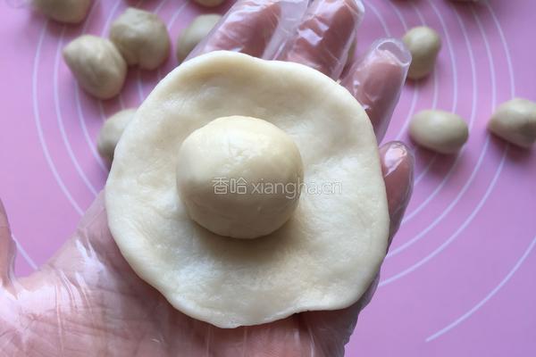蛋黄酥的做法图解12