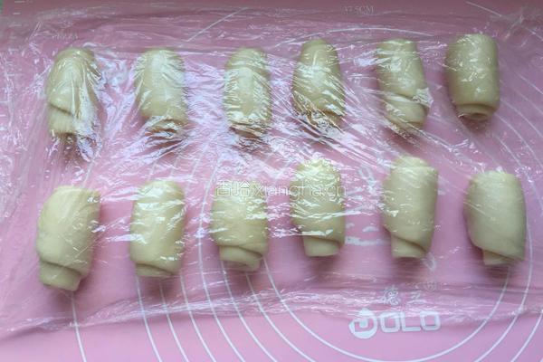 蛋黄酥的做法图解20