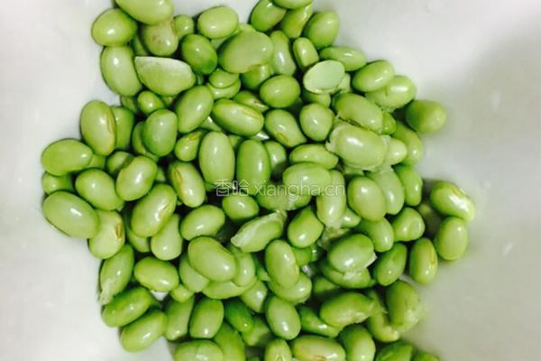 毛豆香干的做法图解2