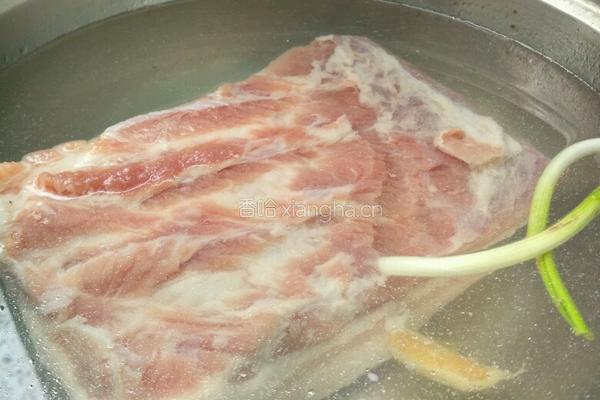 梅菜扣肉的做法图解2