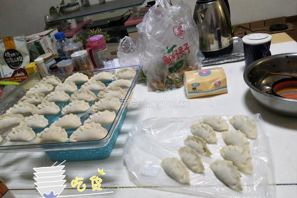 韭菜猪肉饺的做法图解6