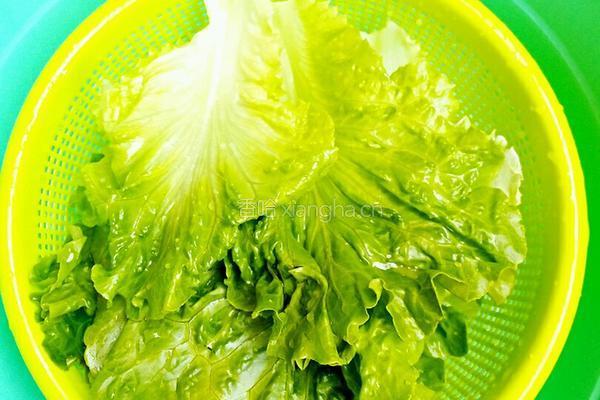 香菇滑生菜的做法图解1
