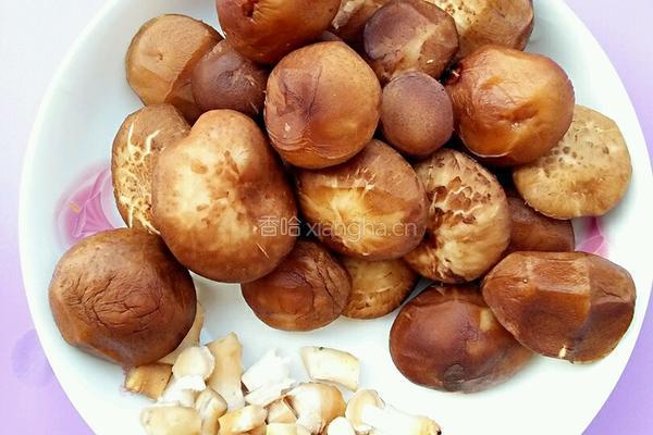 香菇滑生菜的做法图解3