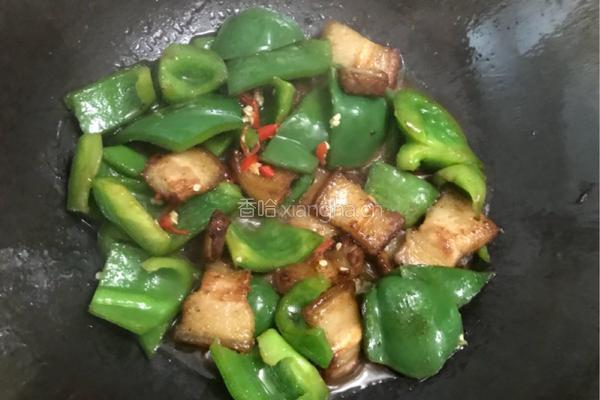 青椒炒肉的做法图解5