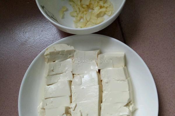 酱汁豆腐的做法图解1