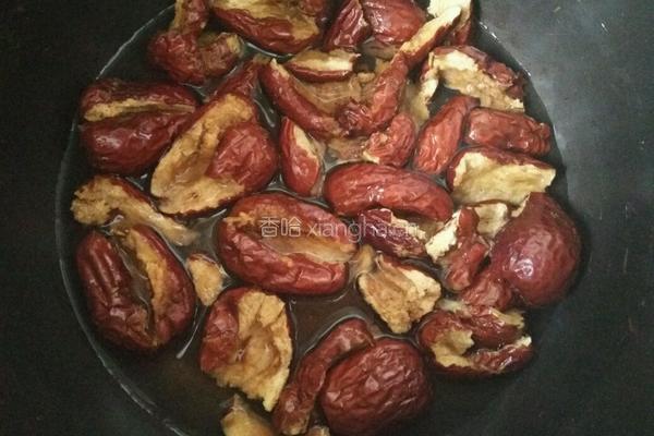电饭煲蒸大枣的做法图解3