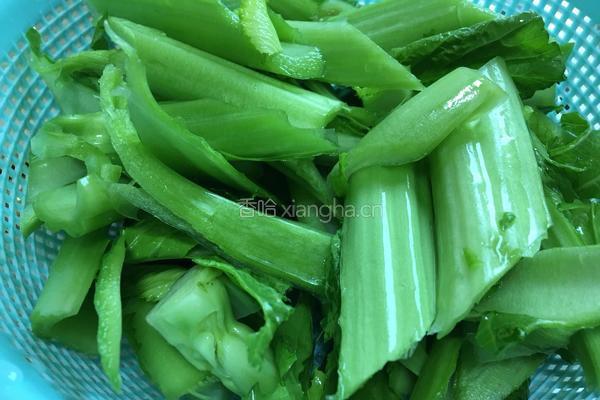 番薯鸡丝芥菜汤的做法图解3