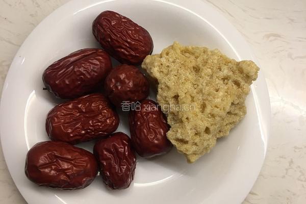 蜂糖桃胶羹的做法图解3