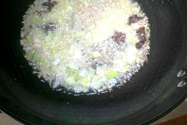 五花肉豆角焖面的做法图解4
