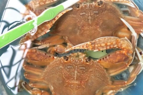 螃蟹粥的做法图解1