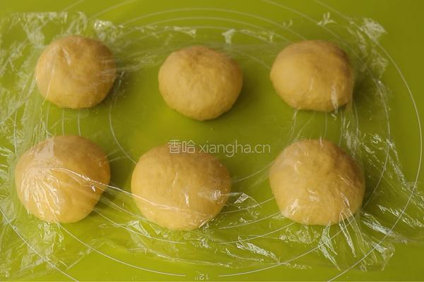 黄金南瓜蜜豆包的做法图解8