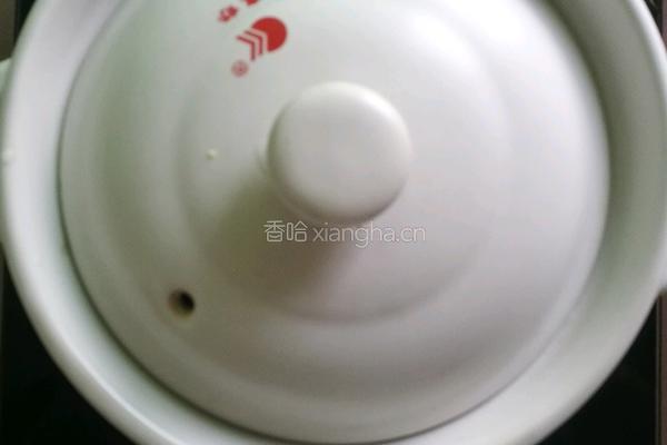 沙锅咸骨粥的做法图解2