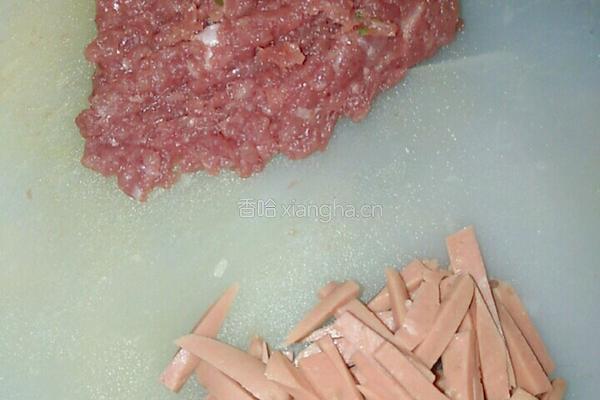 胡萝卜玉米炒饭的做法图解3