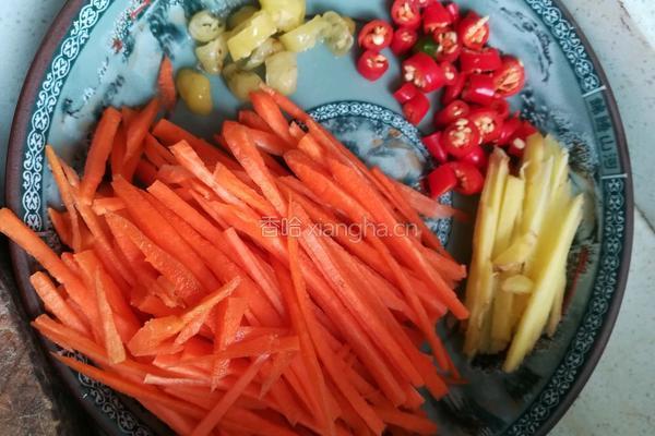 胡萝卜炒牛肉的做法图解3