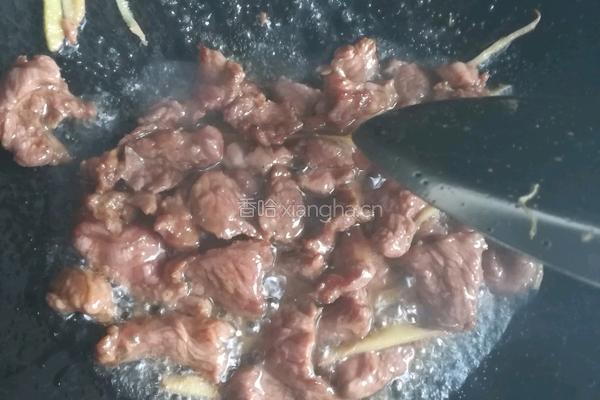 胡萝卜炒牛肉的做法图解5