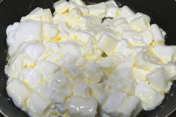 坚果仁葡萄干“雪花酥”的做法图解6