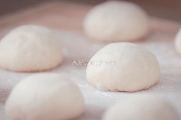 红豆面包的做法图解3