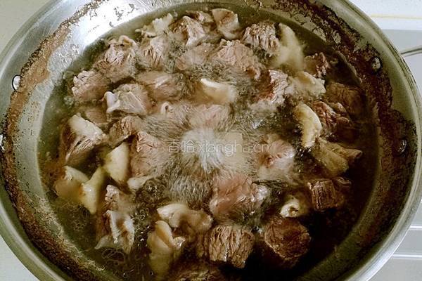 家常红烧牛肉的做法图解3