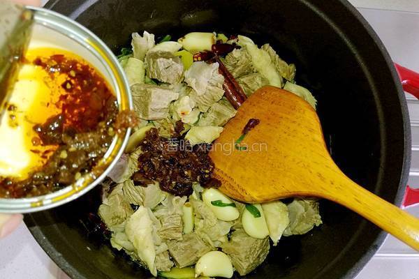 家常红烧牛肉的做法图解8