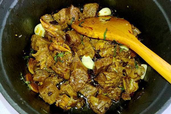 家常红烧牛肉的做法图解11