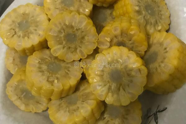 海带玉米排骨汤的做法图解2