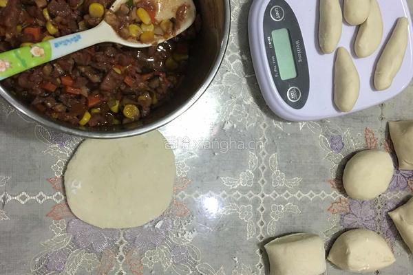 蘑菇叉烧包的做法图解8