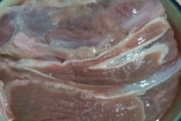 卤牛腱的做法图解1