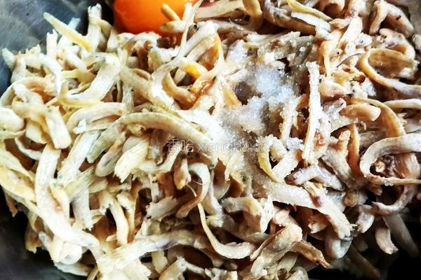 香酥小黄鱼的做法图解3