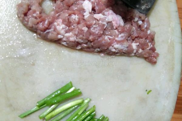 肉沫蒸豆腐的做法图解1