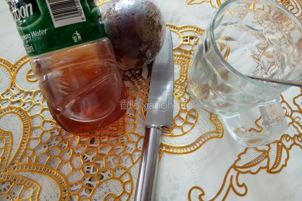 蜂蜜百香果汁的做法图解1