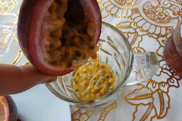 蜂蜜百香果汁的做法图解4