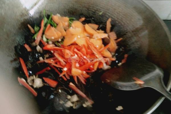 木耳炒瘦肉的做法图解9