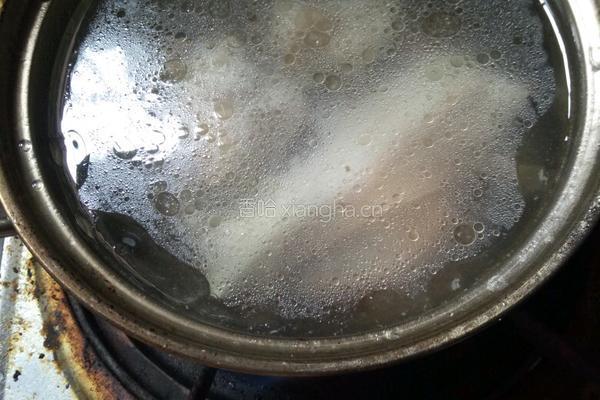 筒骨玉米粥的做法图解4
