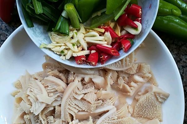 炒牛百叶的做法图解2