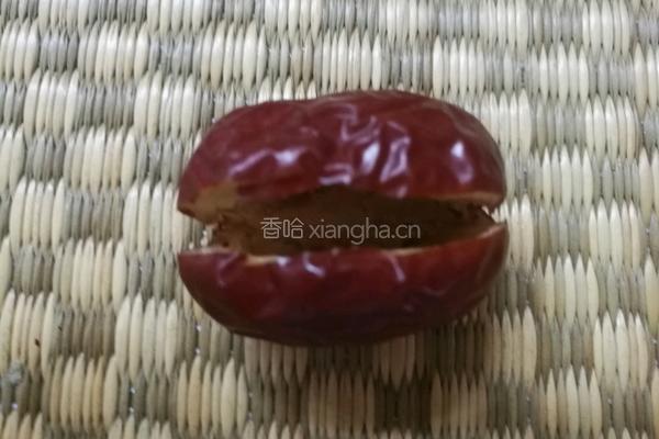 枣夹花生的做法图解2