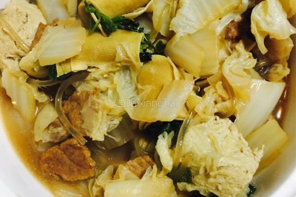 白菜猪肉炖粉条的做法图解10