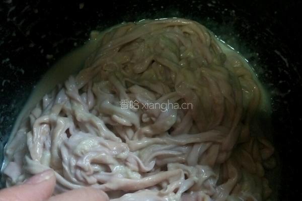 双椒鸭肠的做法图解1