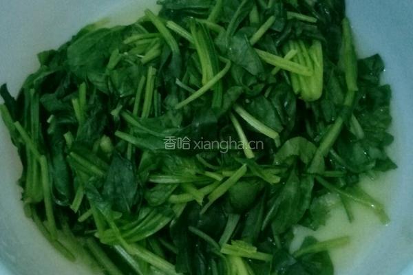 素炒菠菜的做法图解2