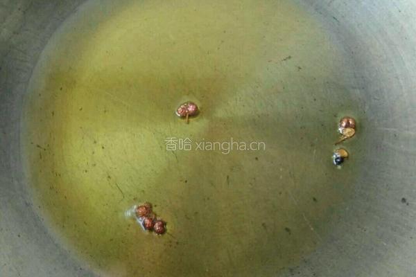 西葫芦炒火腿肠的做法图解3