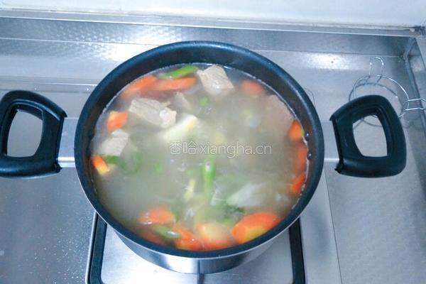 胡萝卜豆腐炖排骨的做法图解6