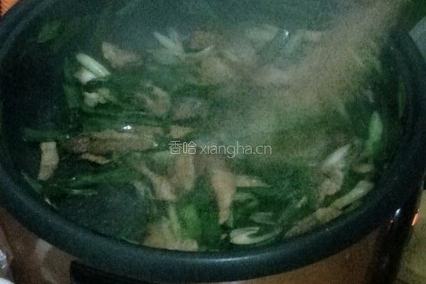 蒜叶炒肉的做法图解8