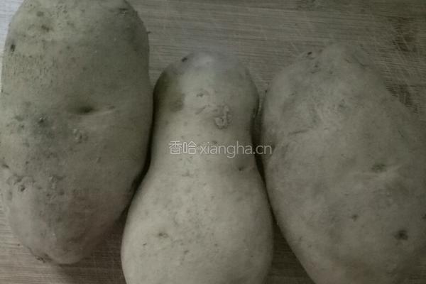 土豆条的做法图解1
